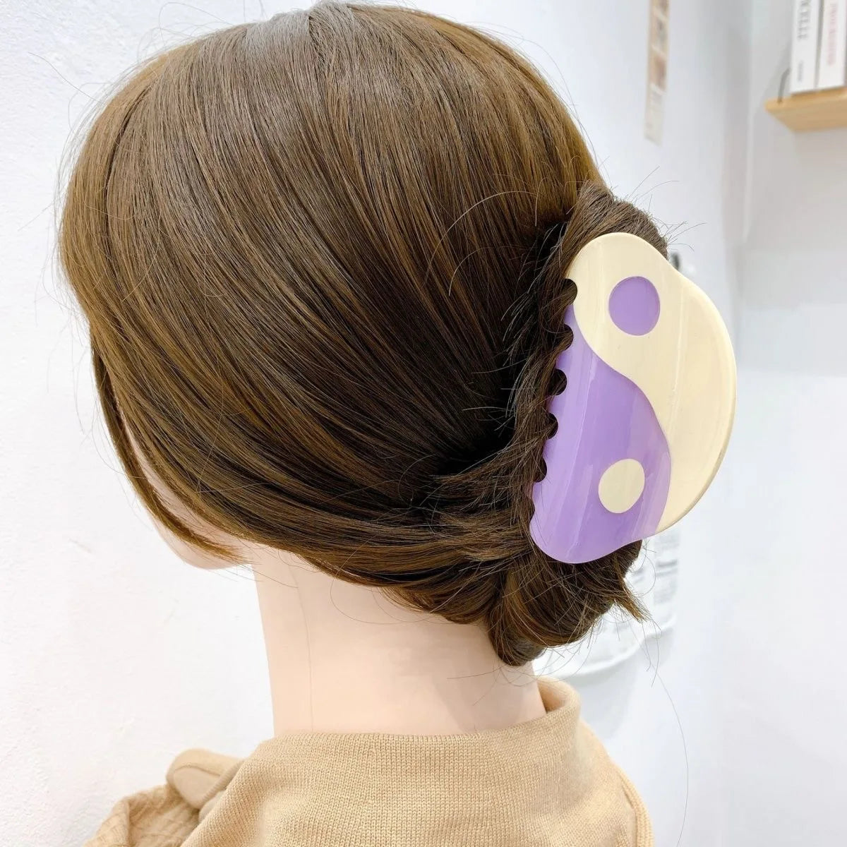 90’s style yin yang claw clippy