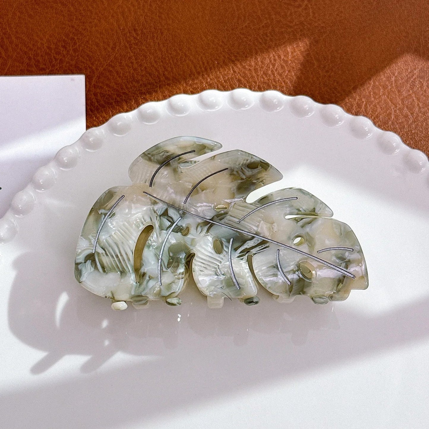 Monstera Leaves Hair Claw - Blossoms&Moss