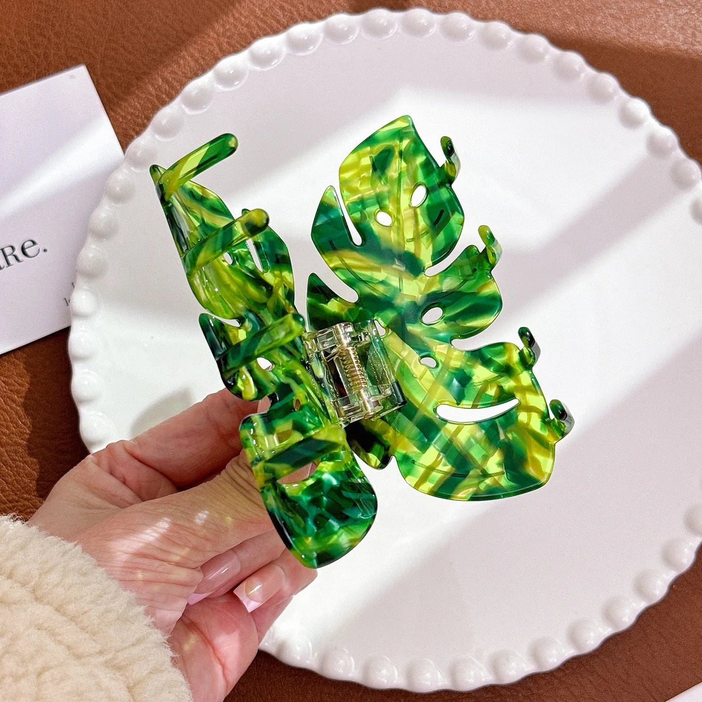 Monstera Leaves Hair Claw - Blossoms&Moss