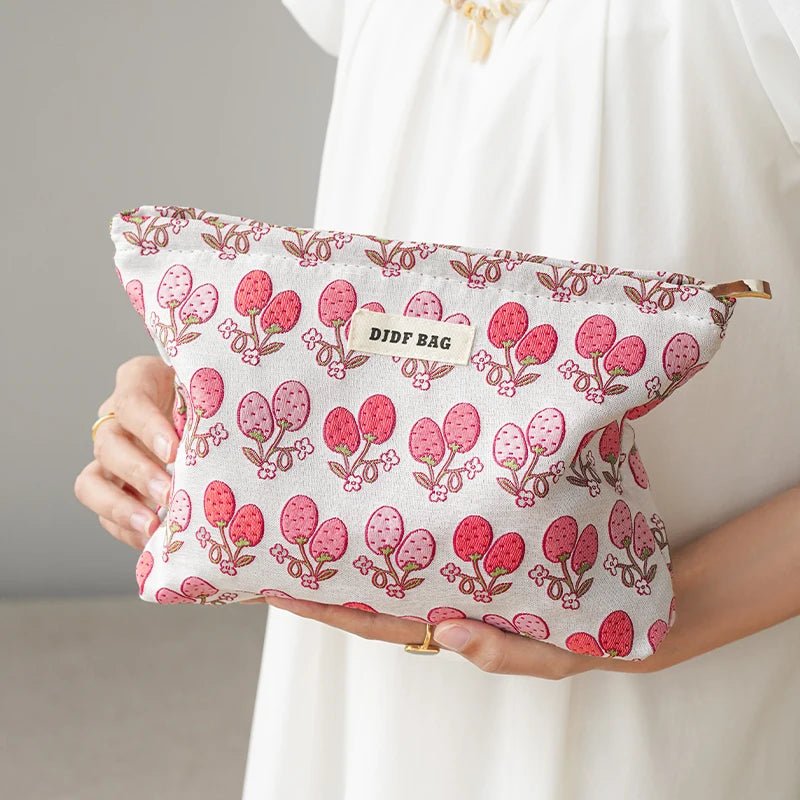 DIDF floral makeup bag - Blossoms&Moss