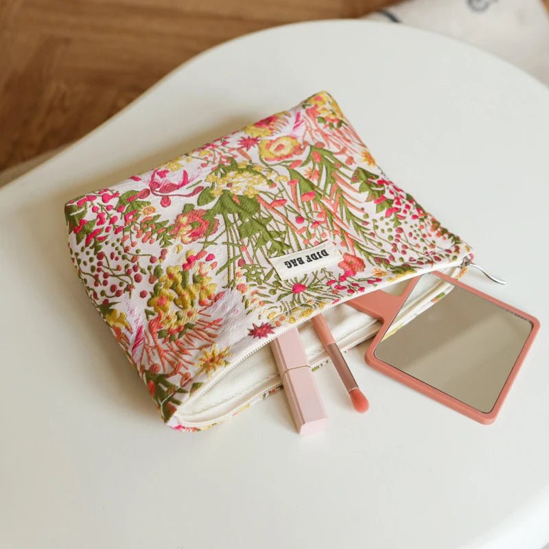 DIDF floral makeup bag - Blossoms&Moss