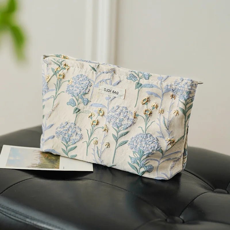 DIDF floral makeup bag - Blossoms&Moss