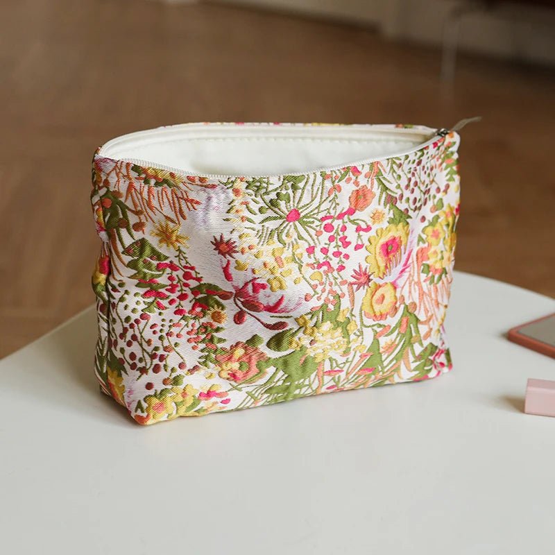 DIDF floral makeup bag - Blossoms&Moss